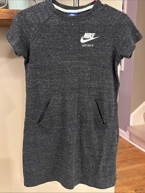 Nike Girls Just Do It T-shirt Dress Gray Short Sleeve Kangaroo Pocket Size Large